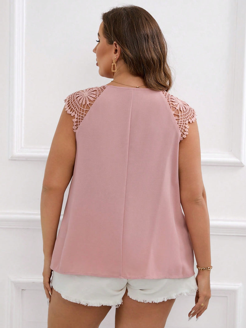 Blusa Feminina cm detalhe de renda no ombro Cecilia Plus Size