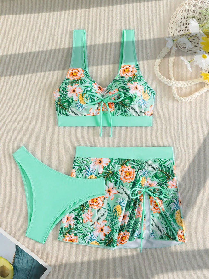 Conjunto Feminino Biquíni Tres Peças com Saia de Praia Estampado Tropical Corina