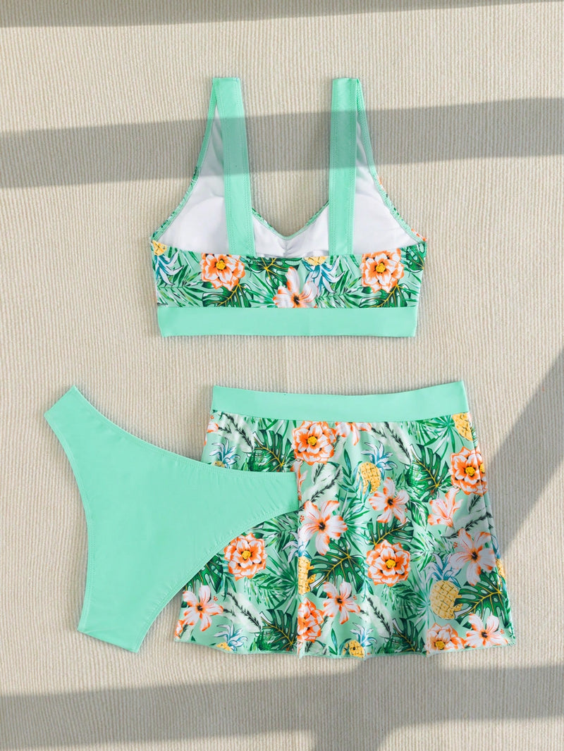 Conjunto Feminino Biquíni Tres Peças com Saia de Praia Estampado Tropical Corina