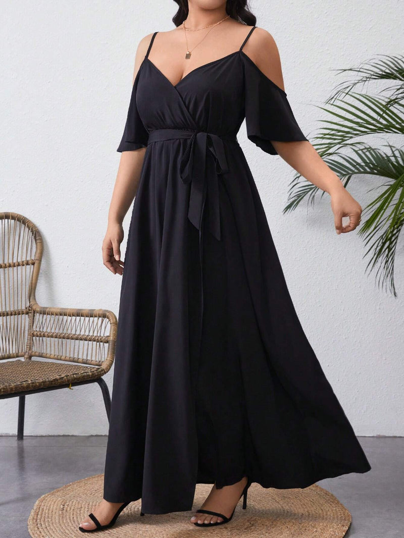 Vestido Longo Charmoso com Alças Finas Plus Size