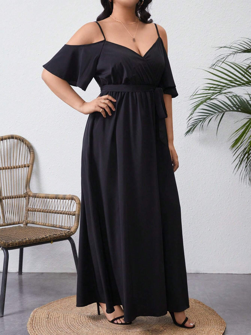 Vestido Longo Charmoso com Alças Finas Plus Size