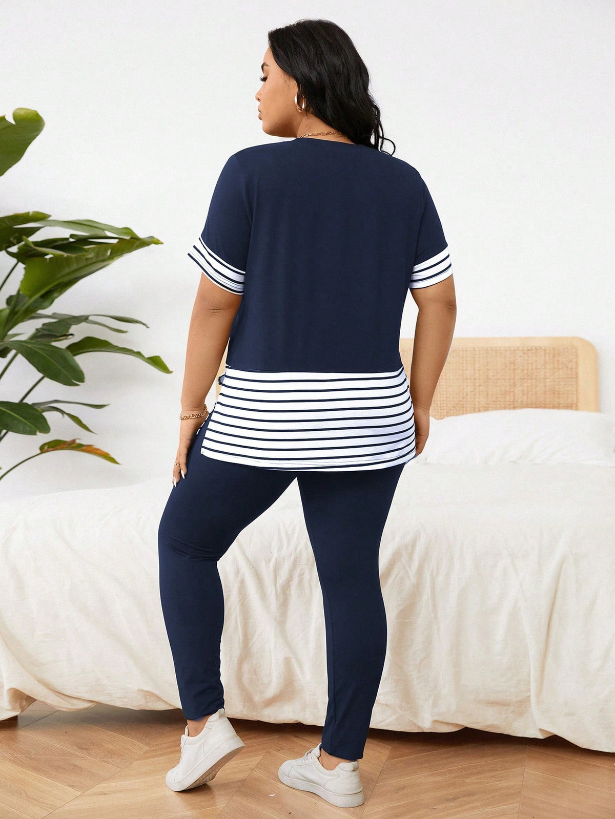 Conjunto Feminino Casual Blusa Listrada e Calça Gabriela. Plus Size