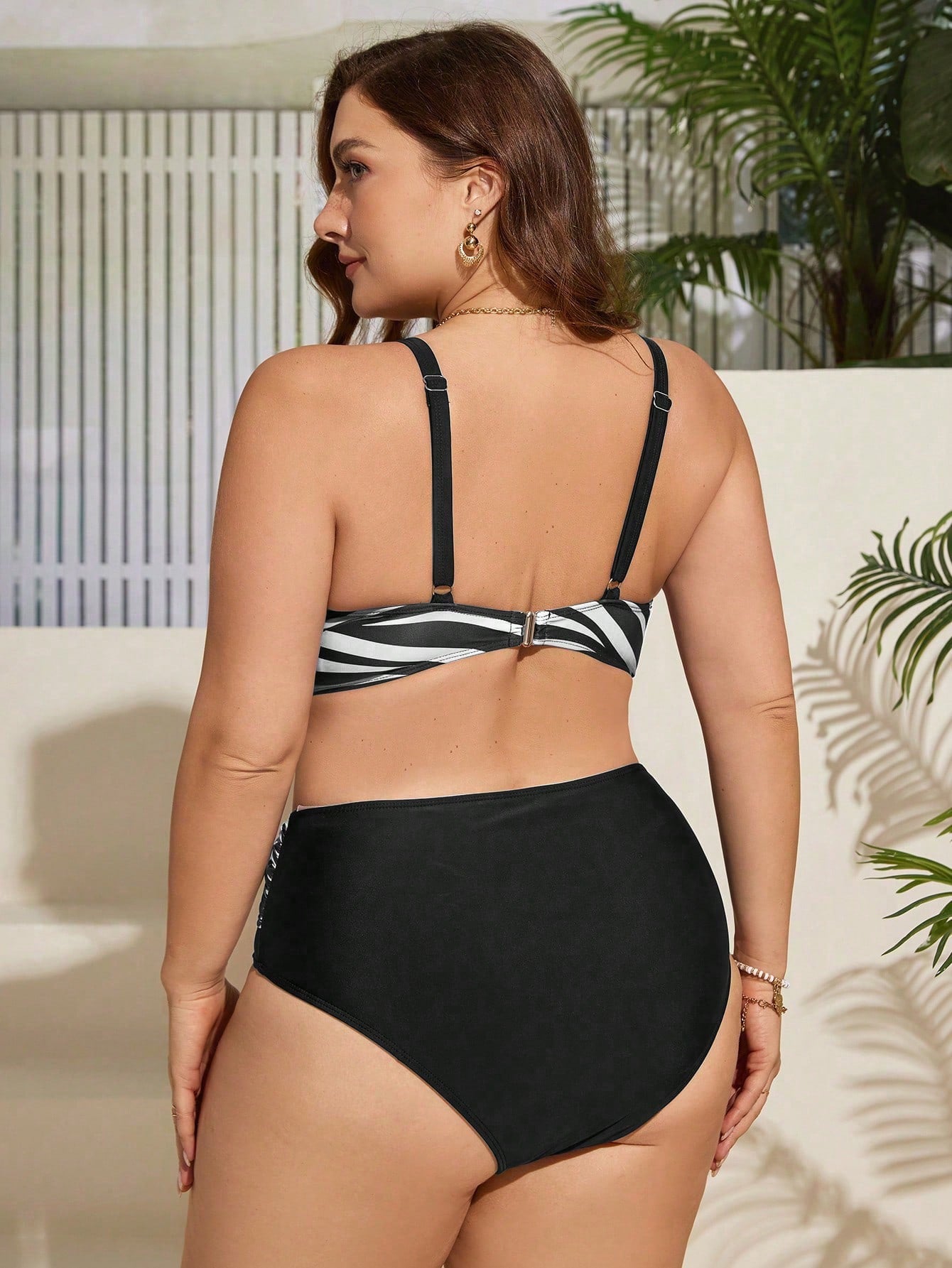 Biquini Feminino Estampa de Tigre Colorido Arianny Plus Size