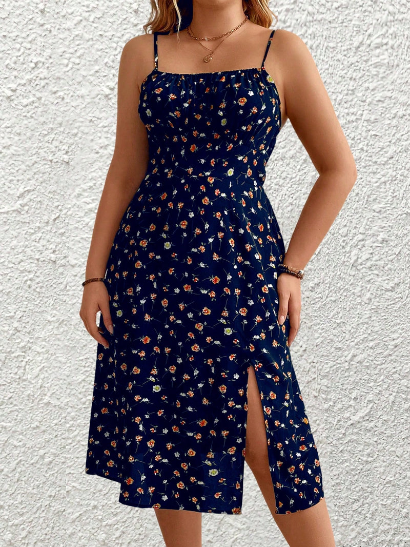 Vestido Feminino com Alça Fina Florido Julieta Plus Size