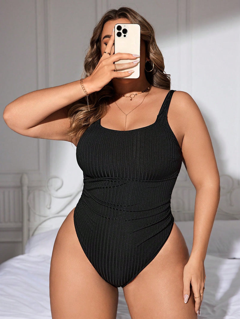 Maiô Feminino Canelado e Alça Larga Lorena Plus Size