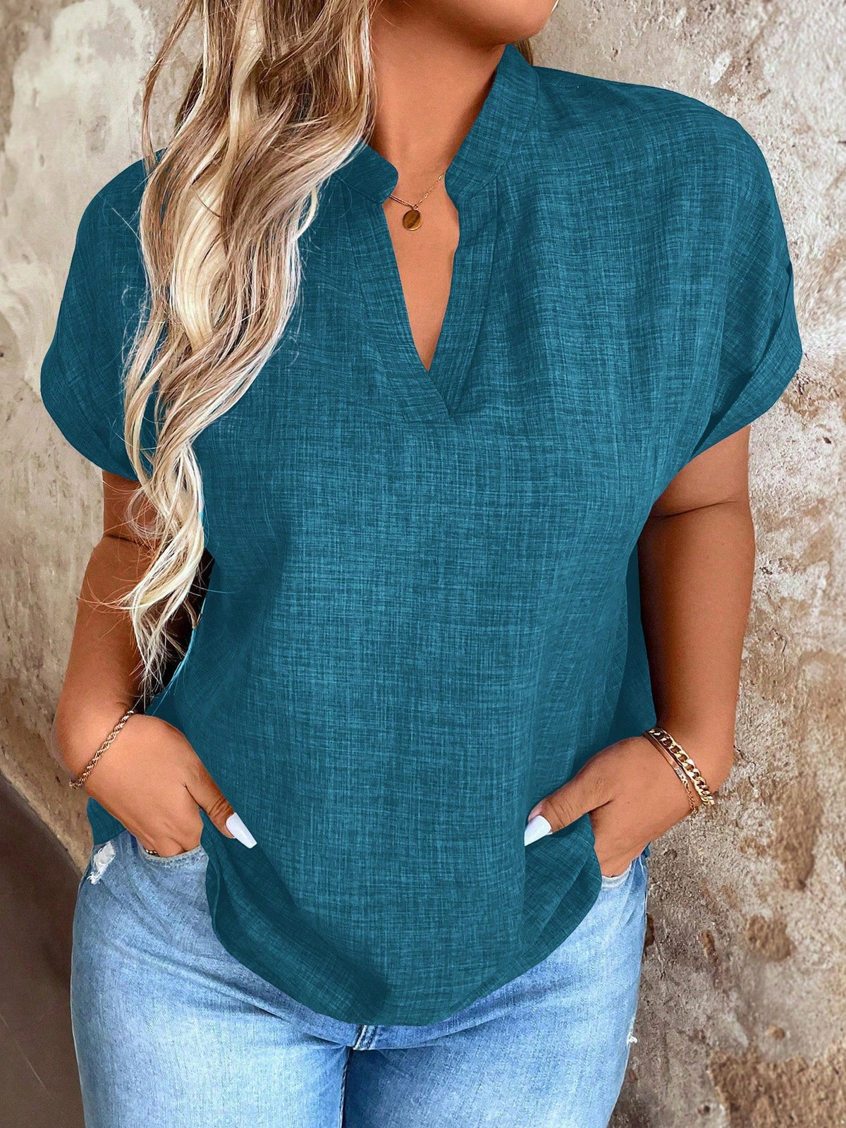 Blusa Social Feminina Decote em V Andreia Plus Size