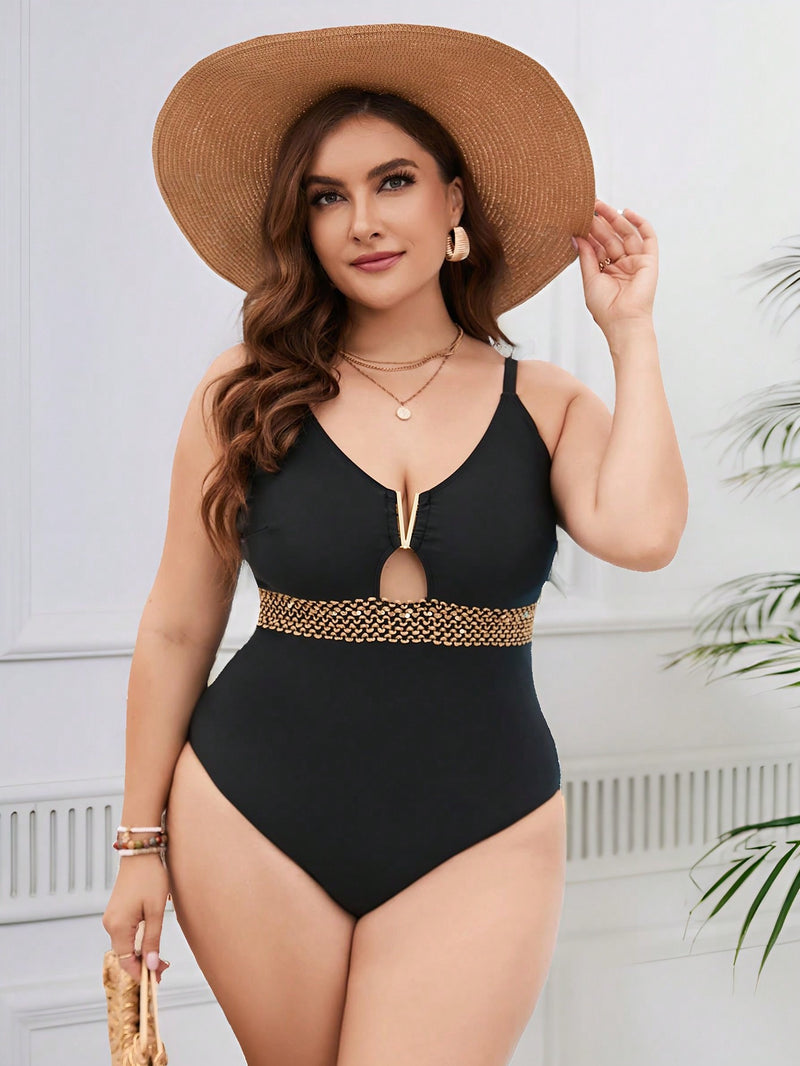 Maiô Feminino de Alças Finas e Detalhes Dourados Regina Plus Size